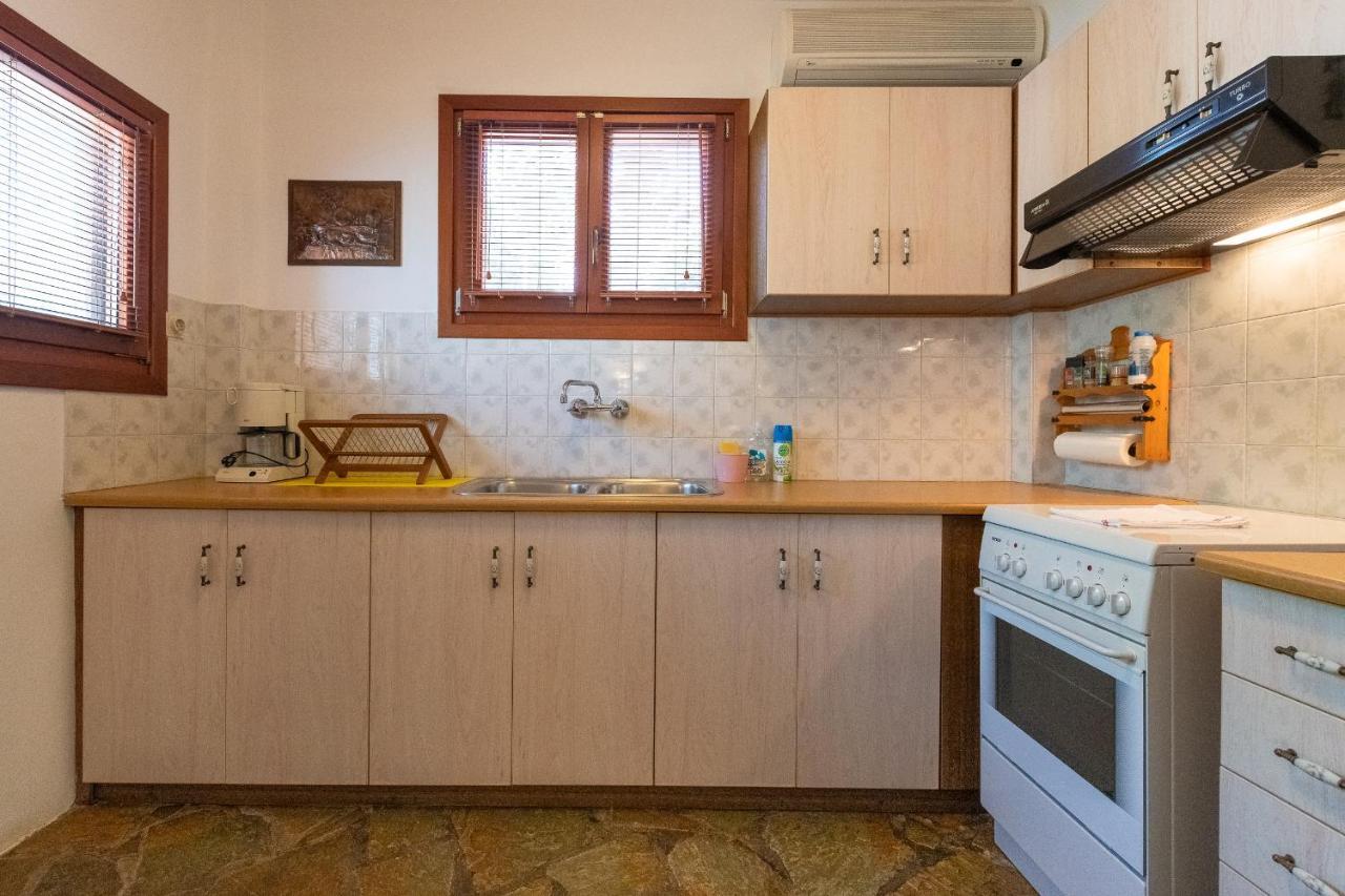 Anemoesa Apartment Batsi  Luaran gambar